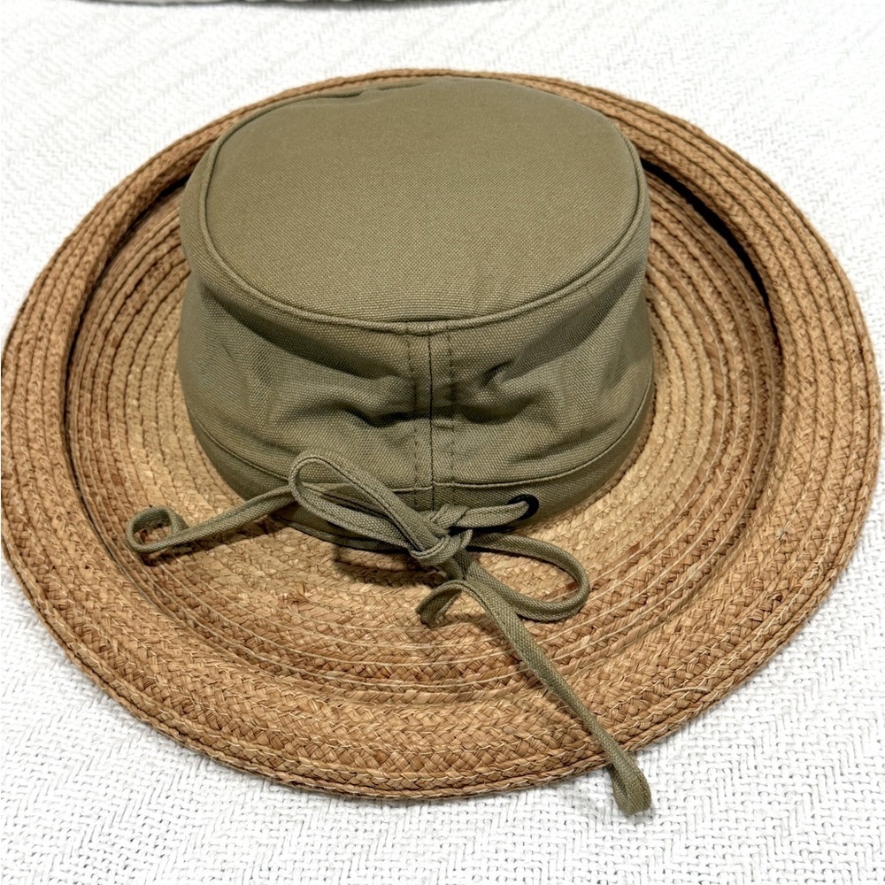 SCALA Collection straw/canvas hat slight discoloration on sides - Picture 4 of 5